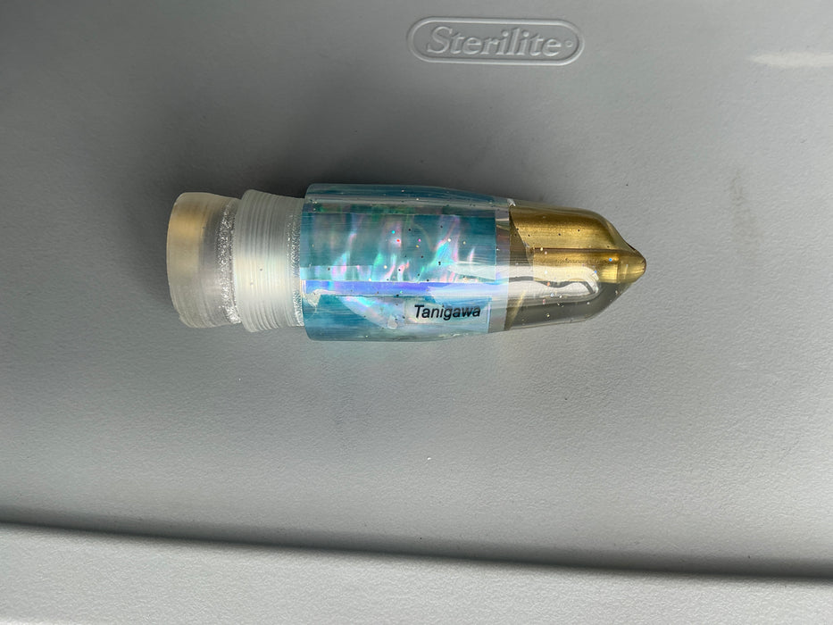 Tanigawa Lures Rainbow Ice Blue Shell 2-Hole Bullet 9"+ 7.8oz EZ-K