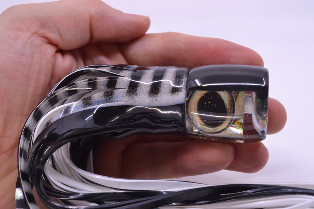 Marlin Magic White Abalone Black Back Taxi Eyes Concave Baby Ruckus 9" 5oz Skirted