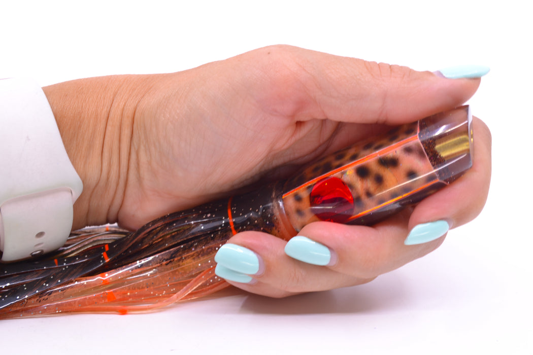 Ganku Lures "Tiger Cowrie" Square Longneck Cut Face 7" 6oz Skirted Root Beer-Petrolero GZE