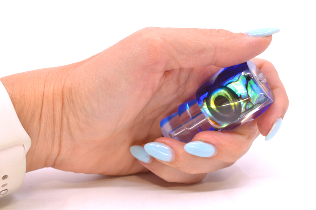 Moyes Lures Paua Shell Blue Back Taxi Eyes Large Tang 9" 2oz