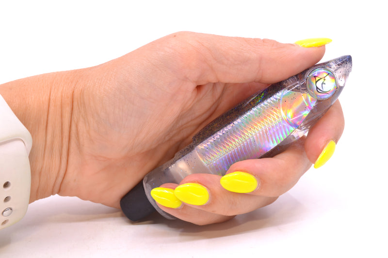 Bonze Lures Silver Rainbow Black Iridescent Back Weapon 9" 6.8oz